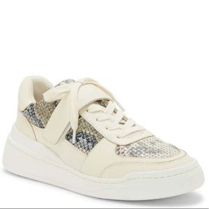 NIB Vince Camuto sneaker sargito leather upper size 9M new in box